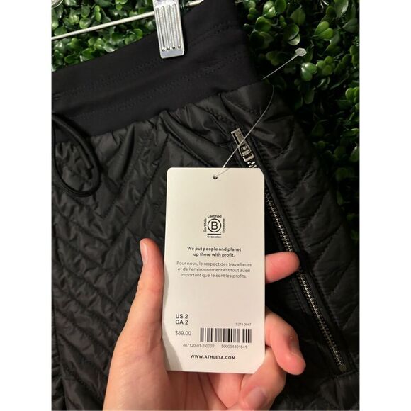 Athleta Apres Quilted Shorts Size 2 NWT - Picture 2 of 6